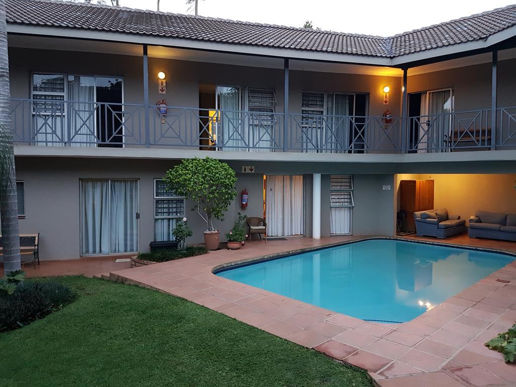 Loerie Gasthuis Hoedspruit
